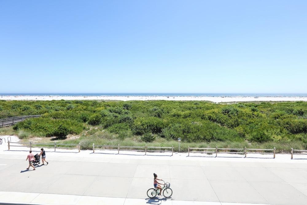 Hotel Olympic Island Beach Resort in Wildwood Crest (New Jersey) - HRS