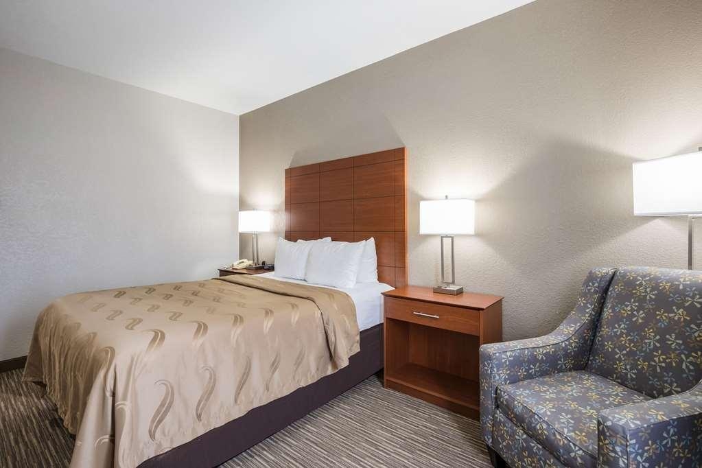 Quality Inn and Suites (Lodi)