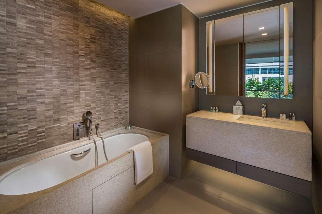 Hotel Andaz Delhi-a concept by Hyatt (a concept by Hyatt)