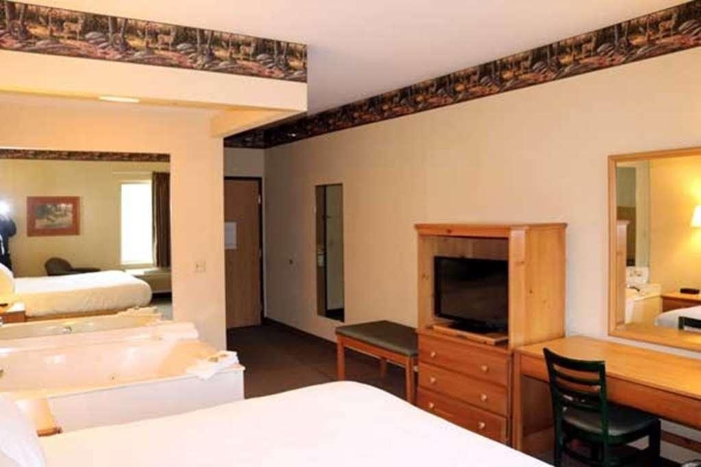 PELLSTON LODGE MAGNUSON HOTEL in Pellston (Michigan) HRS