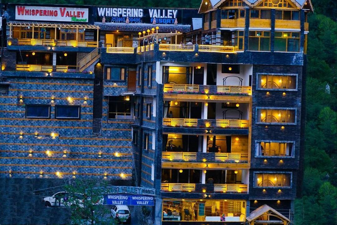 Hotel Whispering Valley Resort (Manali                             )