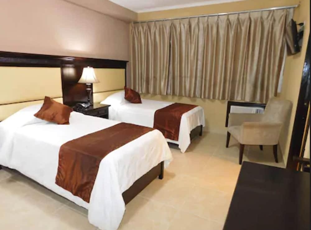 Hotel Gran Via (Ciudad David)