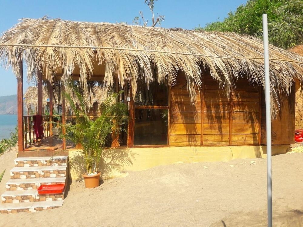 Hotel Blue Lagoon Sea Front cottages (Canacona)