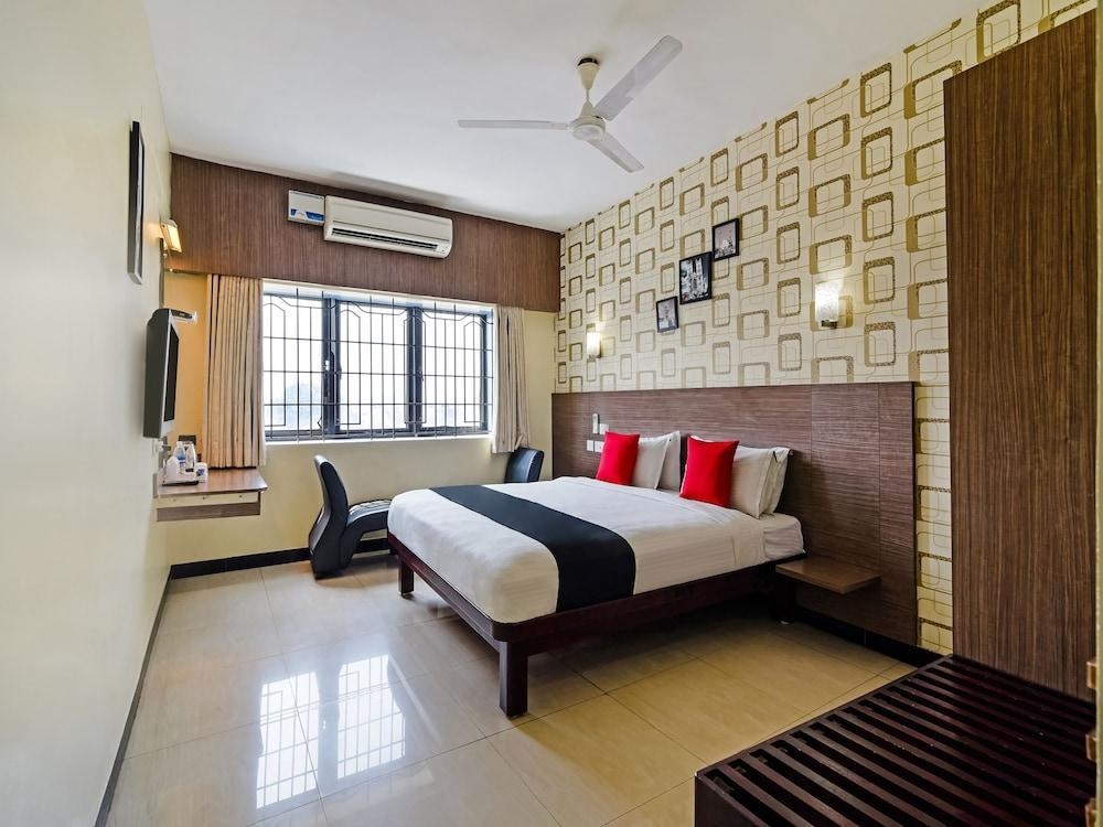 Capital O 11563 Hotel Shiva Grand Inn (Coimbatore                         )