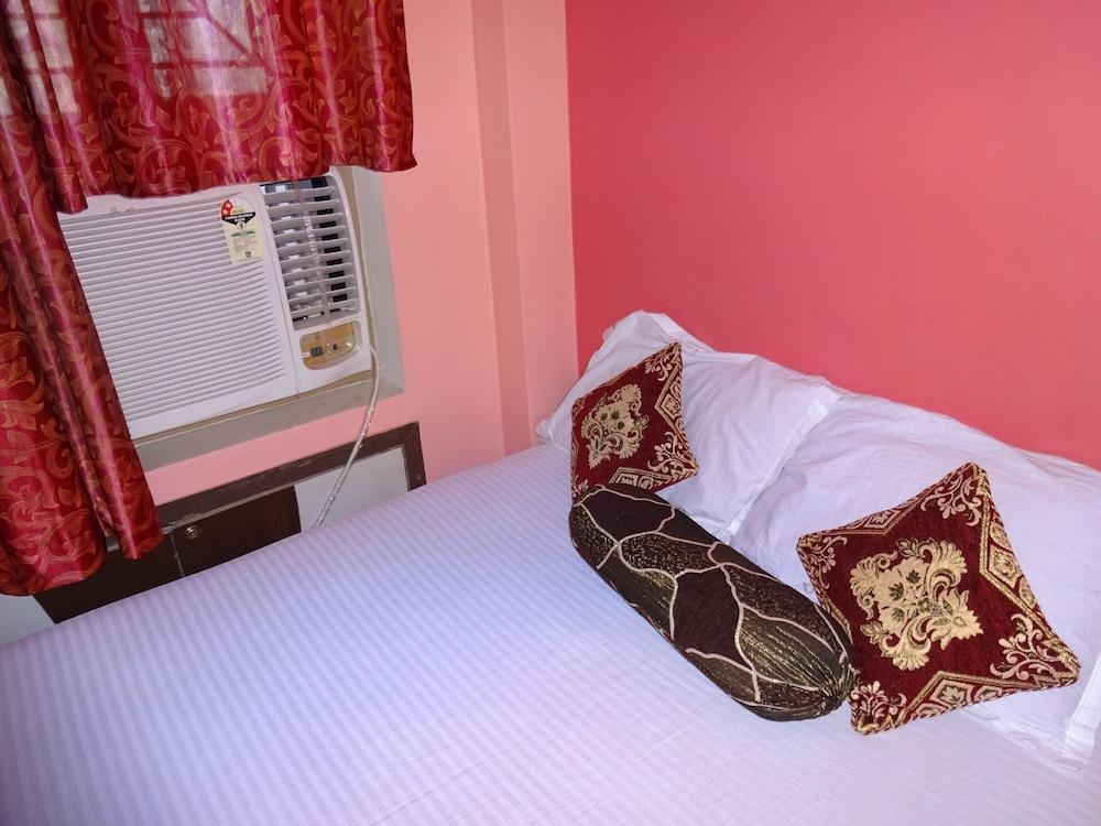 Hotel Viraat Inn (Bodhgaya)