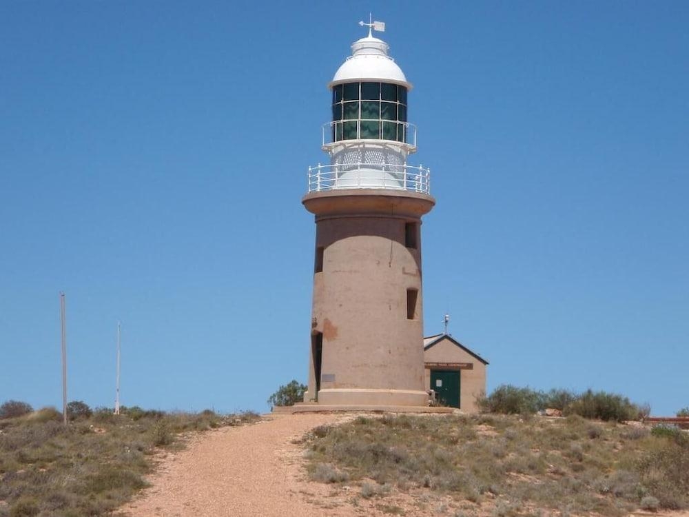 Hotel Ningaloo Bed and Breakfast (Exmouth)