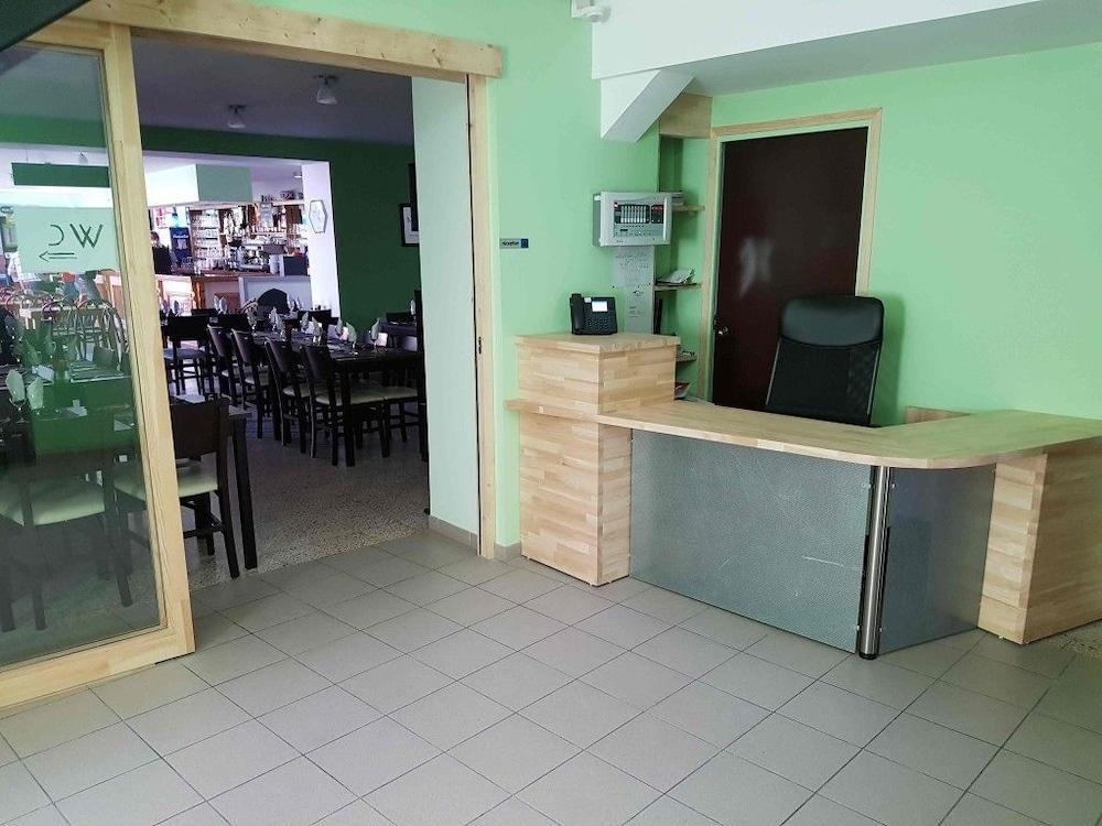 Hotel L'interlude Le BuissondeCadouin book favourably with HRS