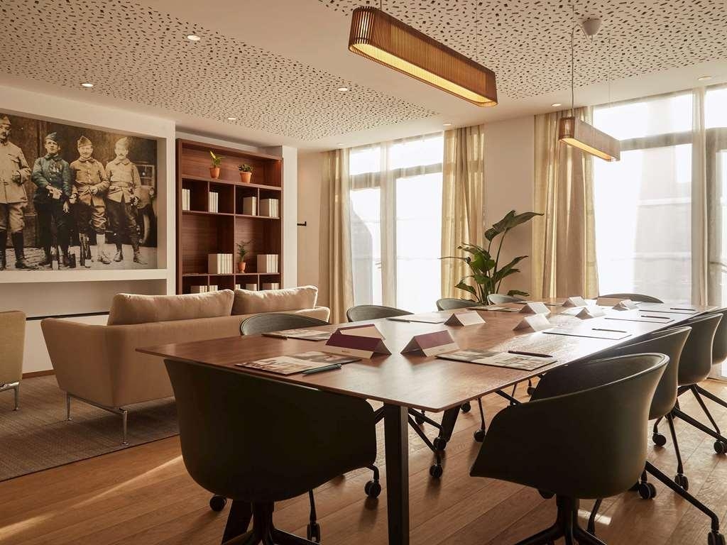 Hotel Mercure Avignon Gare TGV
