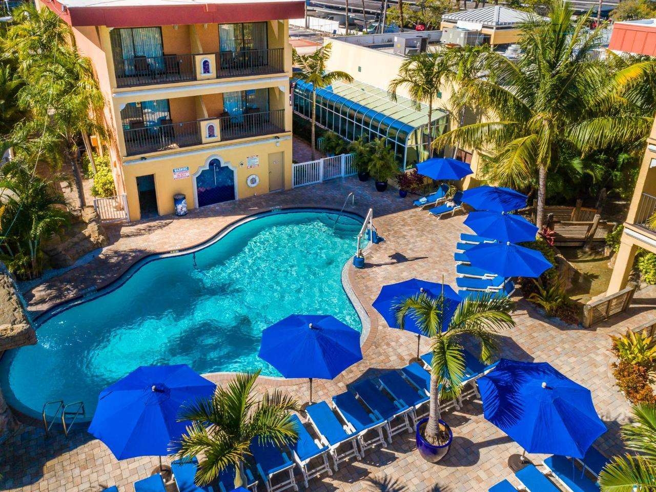 COCONUT COVE ALL SUITE HOTEL (Clearwater)