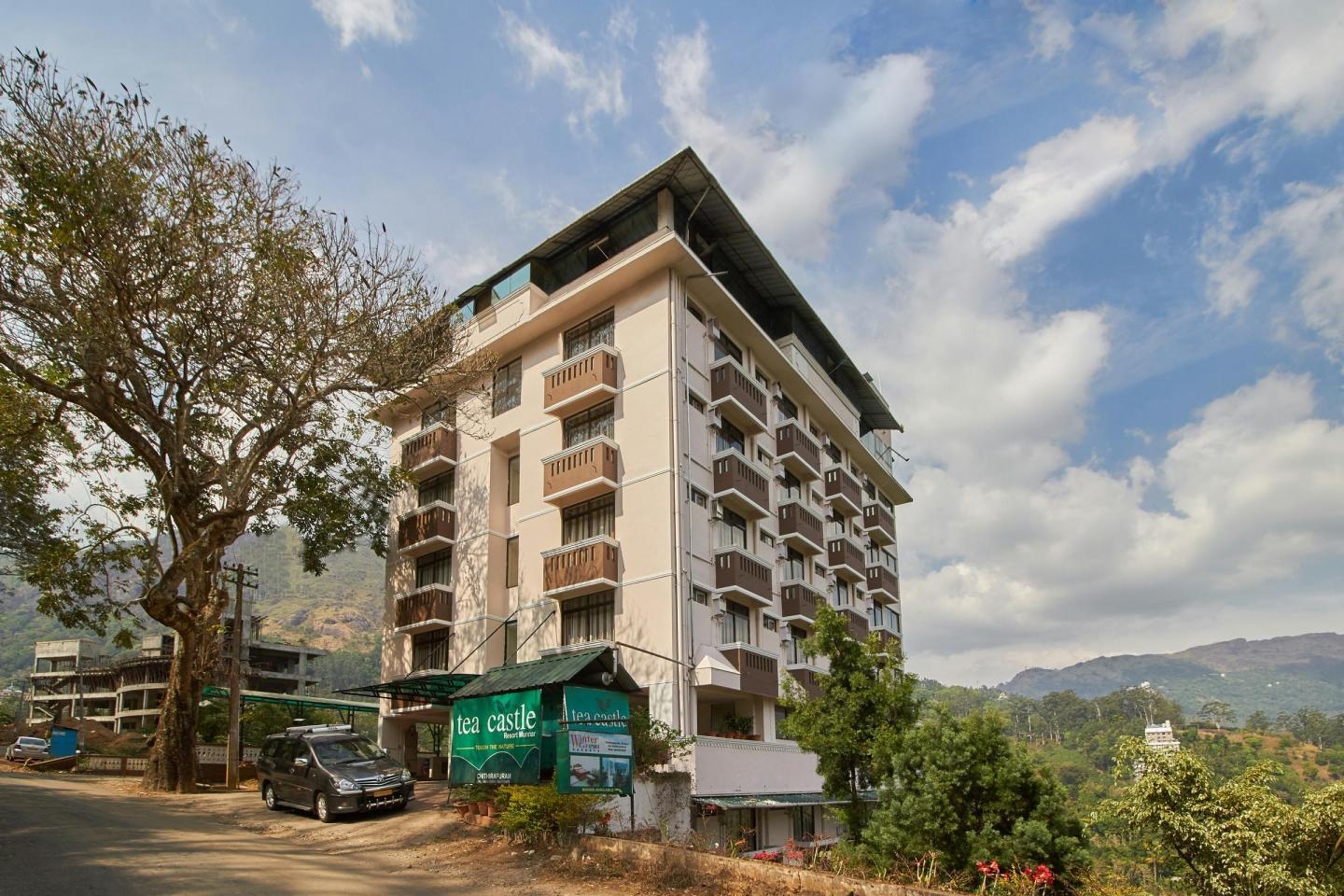 Hotel Tea Castle - 3 HRS star hotel in Munnar (Kerala)