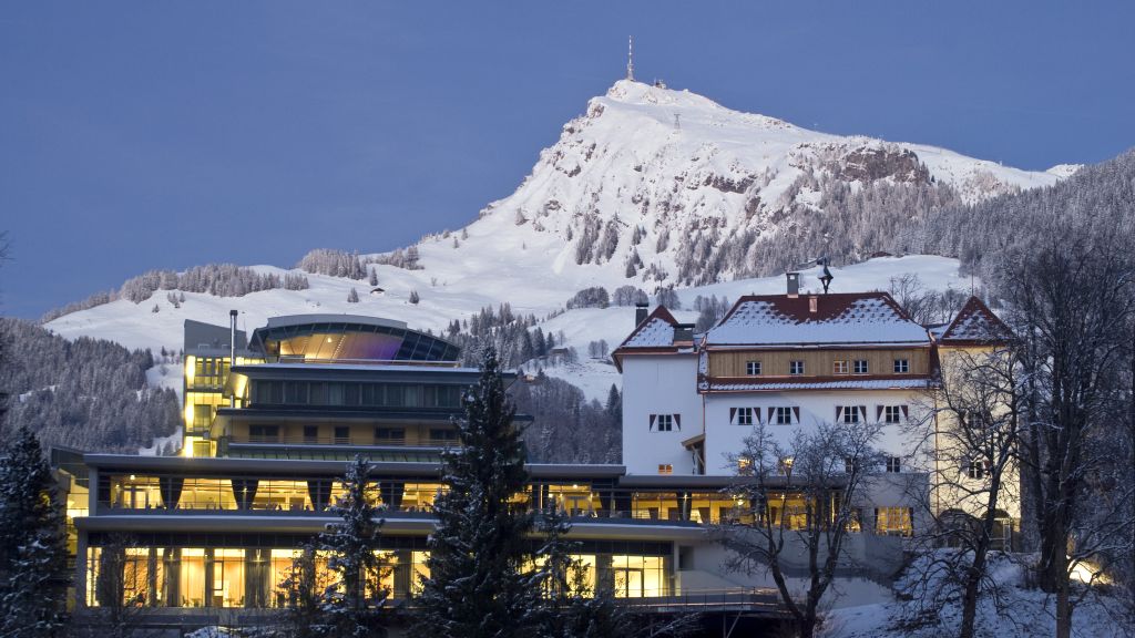Austria Trend Hotel Schloss Lebenberg Kitzbühel Five Austria Trend Hotel Schloss Lebenberg Kitzbuehel Exterior View
