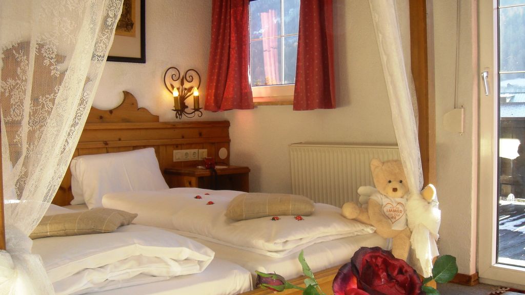 Alp Art Hotel Gotzens Three Star Hotel Tiscover En