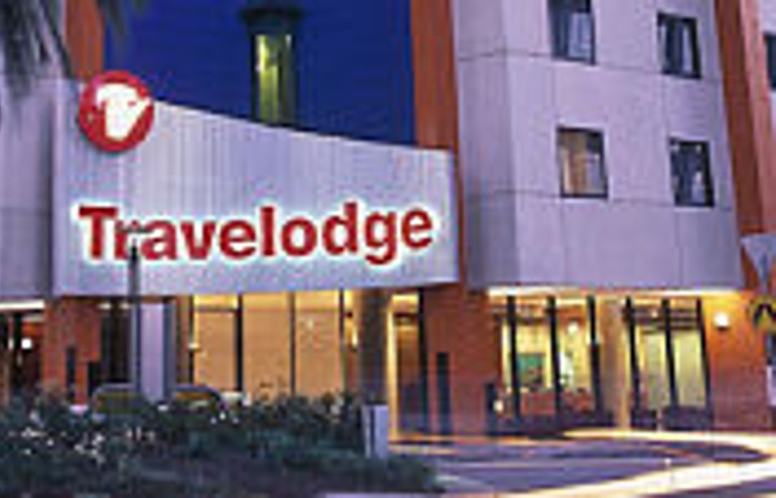 Hotel Travelodge Sydney Martin Place Great Prices At Hotel Info