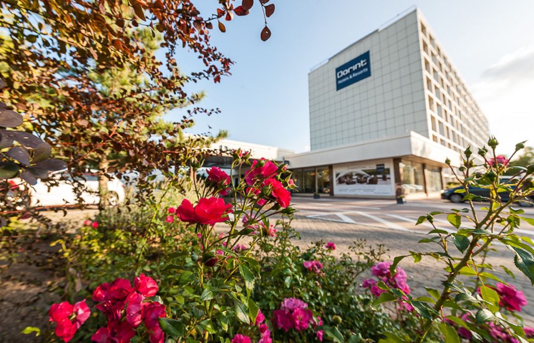 Hotel Dorint Main Taunus Zentrum Sulzbach Great Prices At Hotel Info