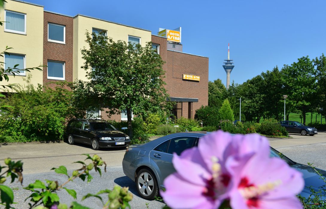 Hotel Astra Garni In Dusseldorf Hotel De