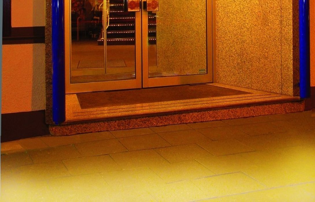 Cityhotel Deutsches Haus Hagen Great Prices At Hotel Info