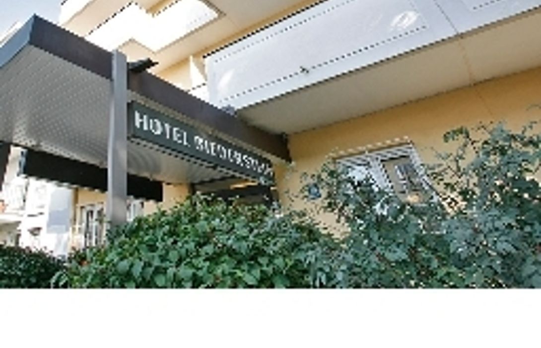 Hotel Biederstein Am Englischen Garten Munich Great Prices At Hotel Info