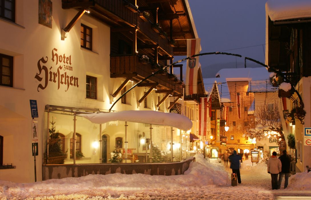 Zum Hirschen Hotel Restaurant Zell Am See Great Prices At Hotel Info