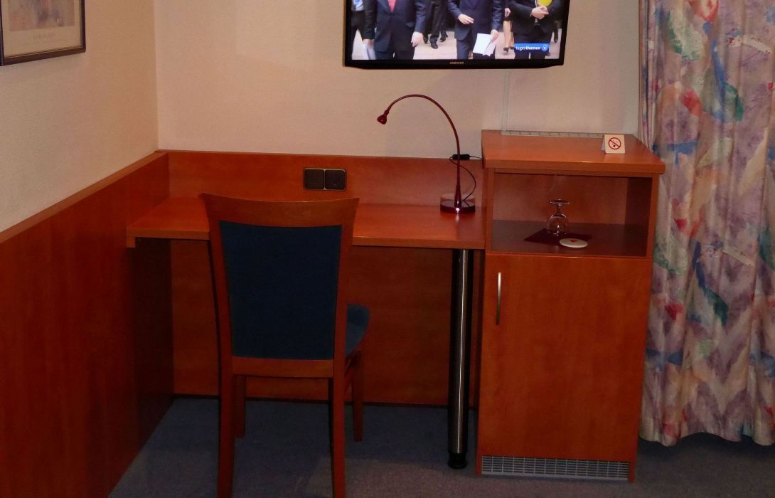 Astoria Nichtraucherhotel In Ratingen Hotel De