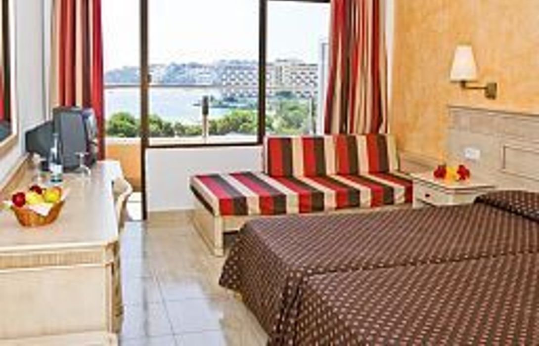 Hotel Delfin Playa Palma De Mallorca Great Prices At Hotel Info