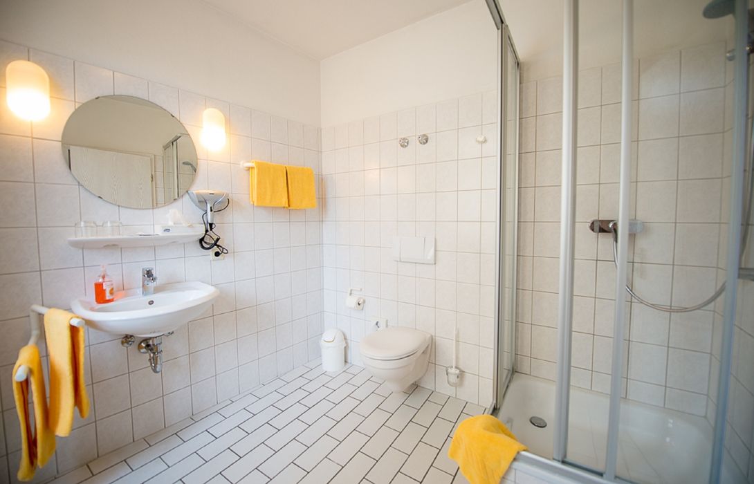 Hotel Baren Ochsenfurt Great Prices At Hotel Info