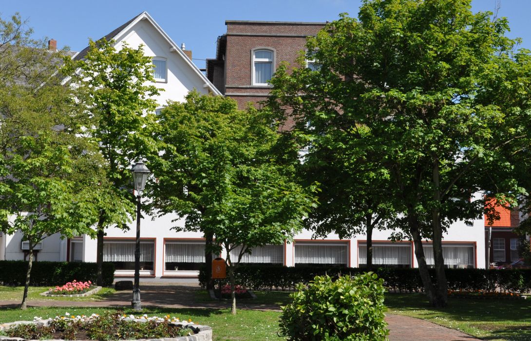 Hotel Graf Waldersee Borkum Great Prices At Hotel Info