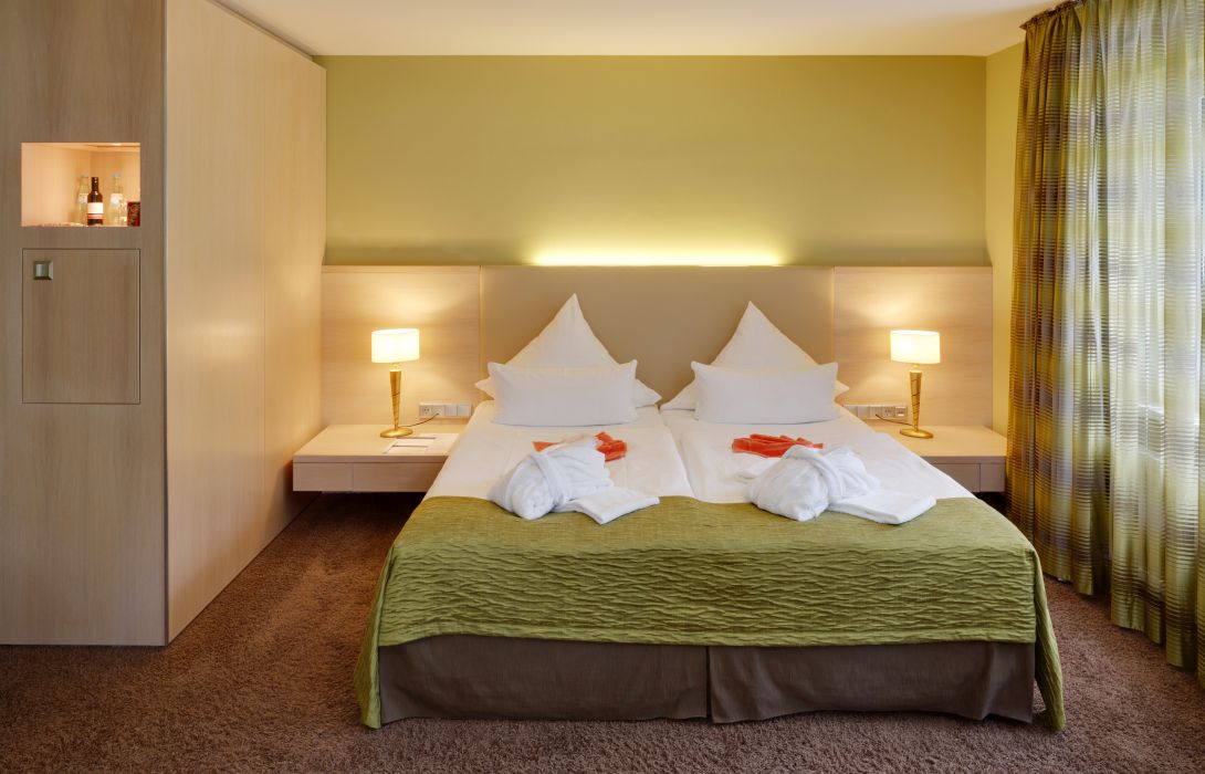 Hotel Hansens Haus Am Meer Bad Zwischenahn Great Prices At