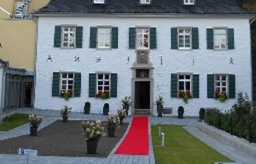 hotel gut landscheid in burscheid hotel de