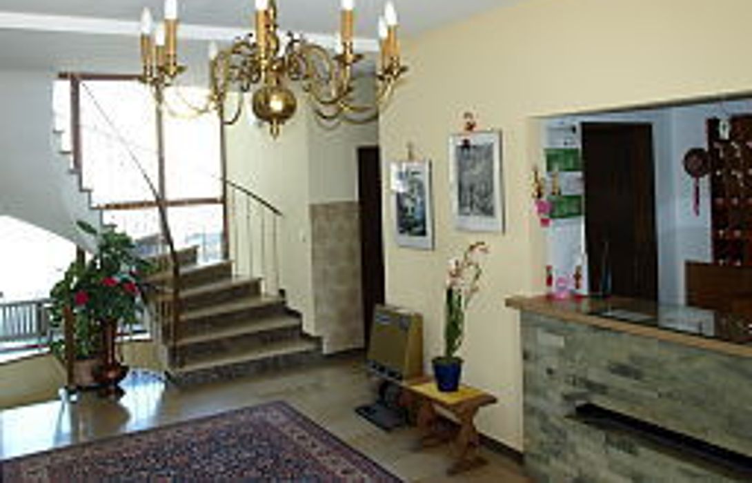 Hotel Astoria In Bergrheinfeld Hotel De