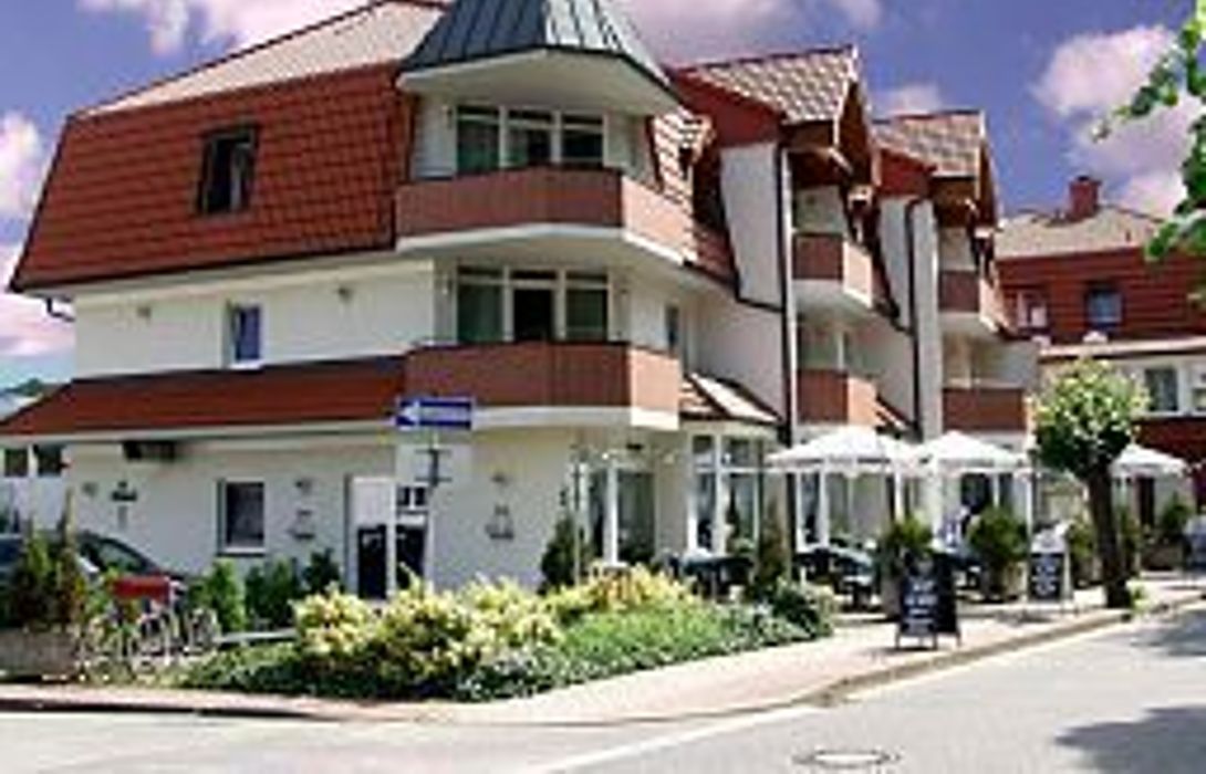 Aparthotel Haus Usedom In Loddin Hotel De