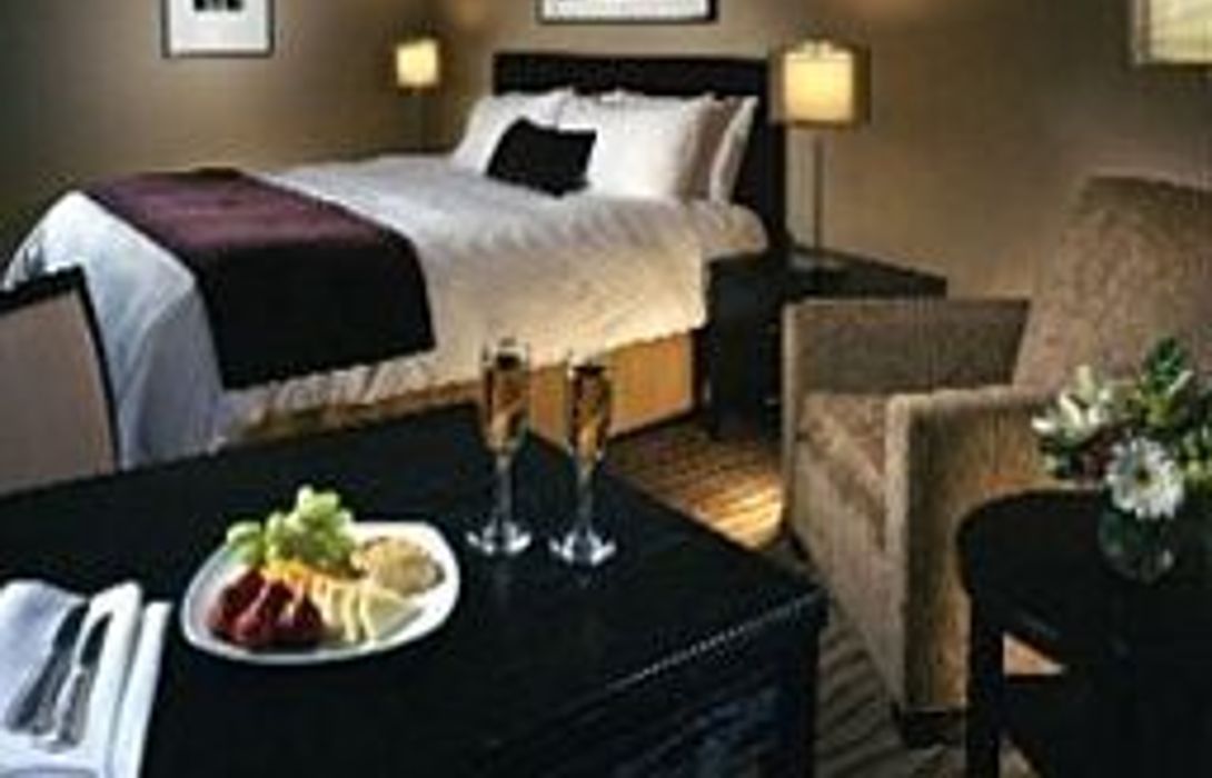 Chelsea Hotel Toronto Great Prices At Hotel Info