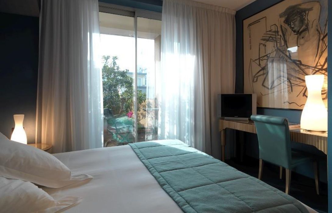 Hotel Spadari Al Duomo Milan Great Prices At Hotel Info - 