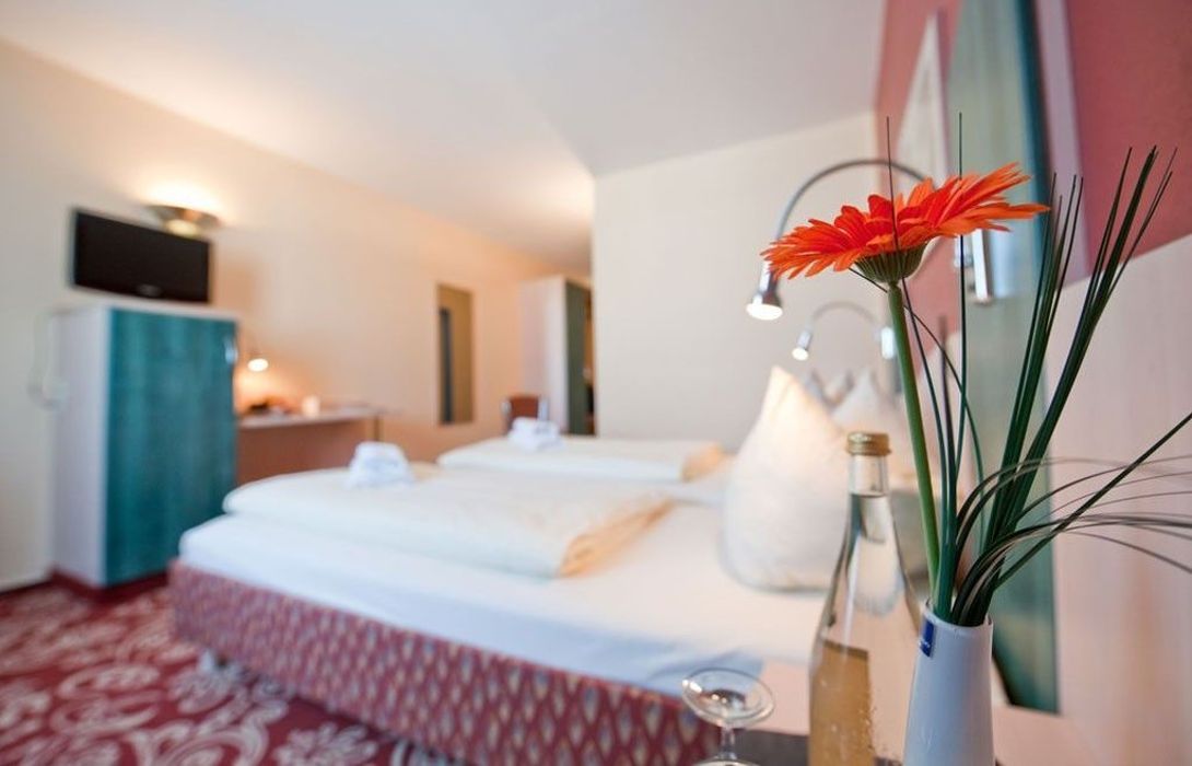 Plaza Hotel Bruchsal Great Prices At Hotel Info
