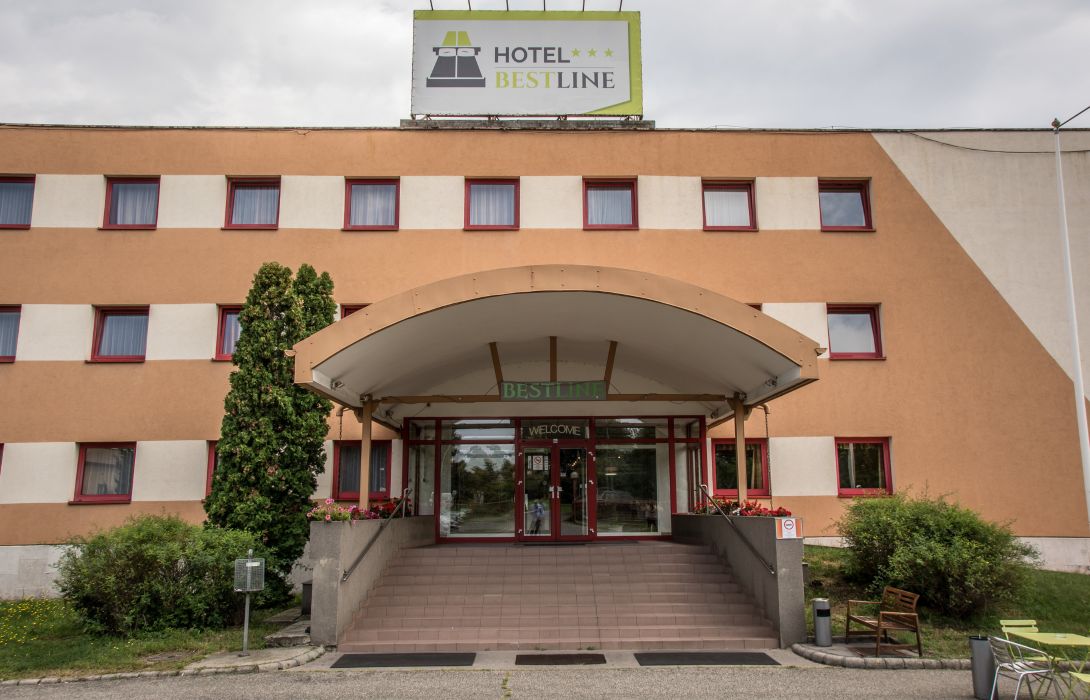 Hotel Bestline Budapest Great Prices At Hotel Info