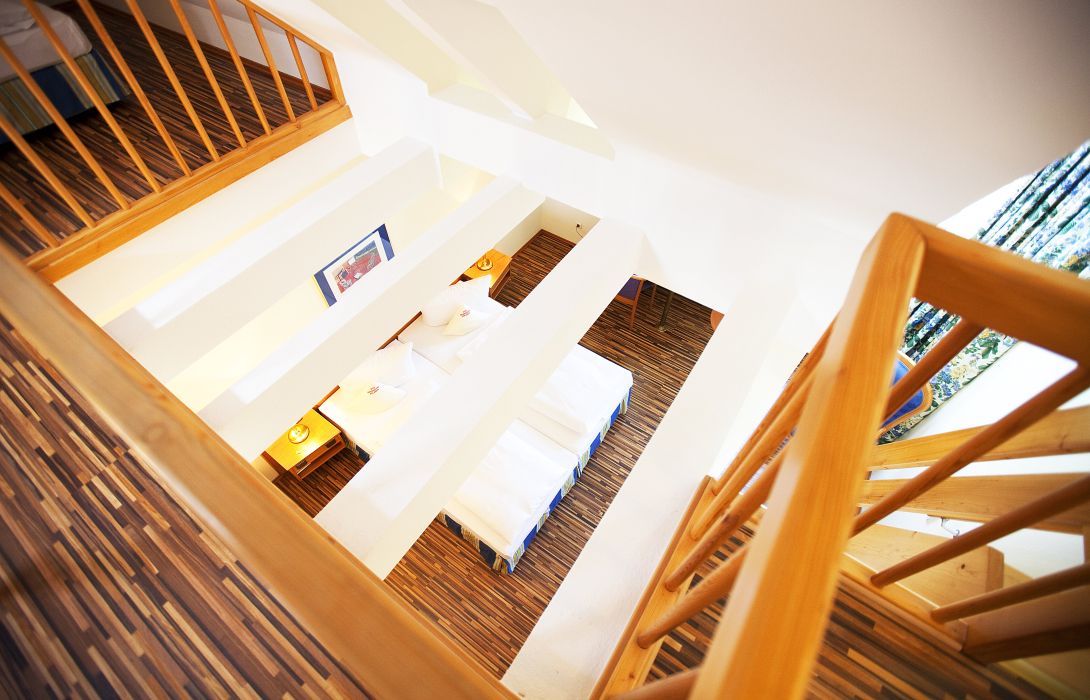 Hotel Goldener Adler In Hallstadt Hotel De