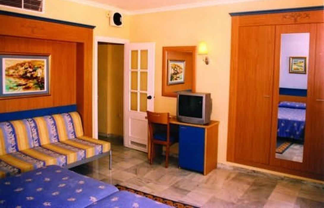 Hotel Roc Costa Park In Torremolinos Hotel De