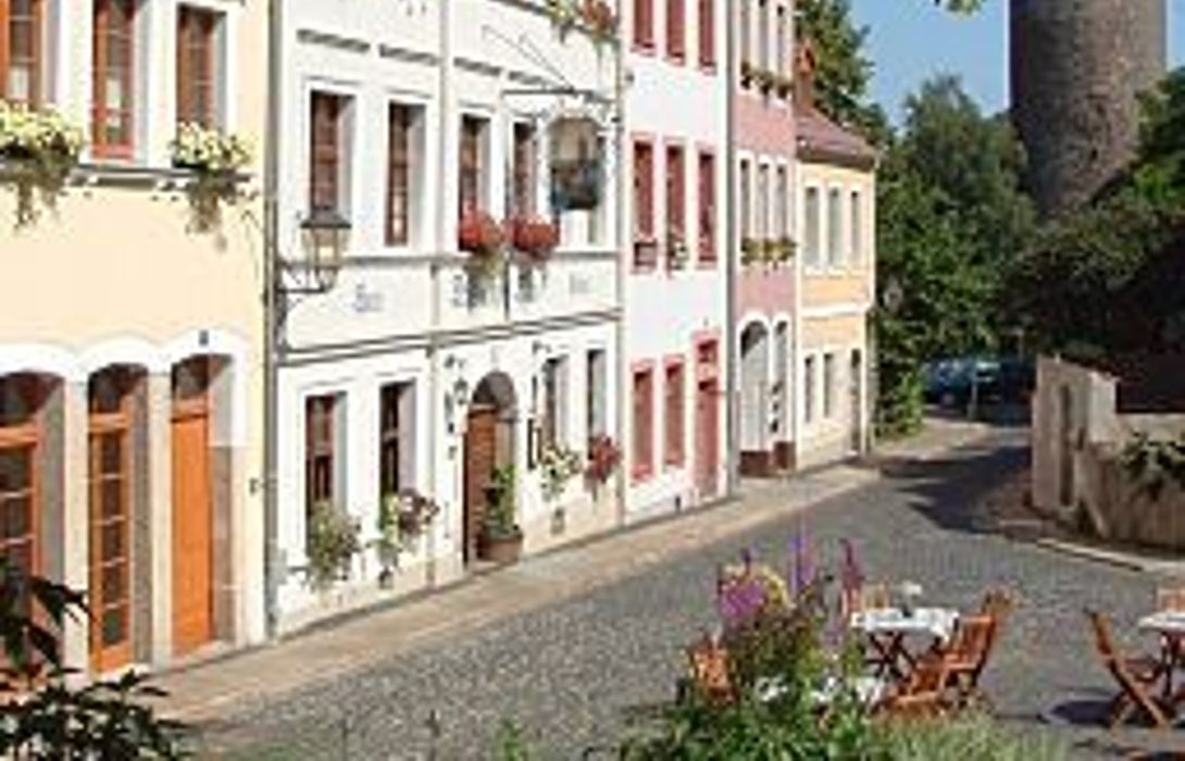 Hotel Dreibeiniger Hund - Görlitz – Great prices at HOTEL INFO