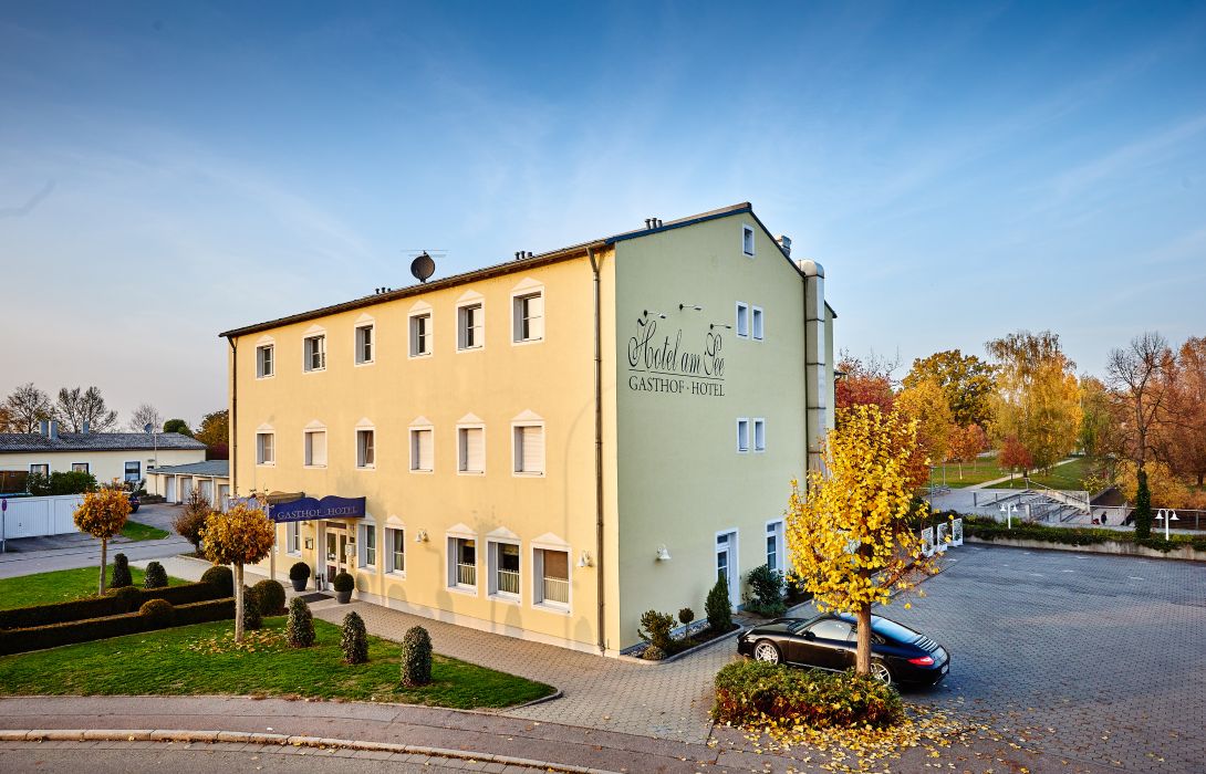 hotel am see in neutraubling hotel de