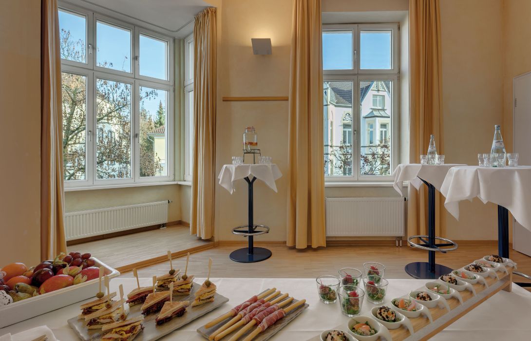 hotel maxx by steigenberger bad honnef great prices at hotel info