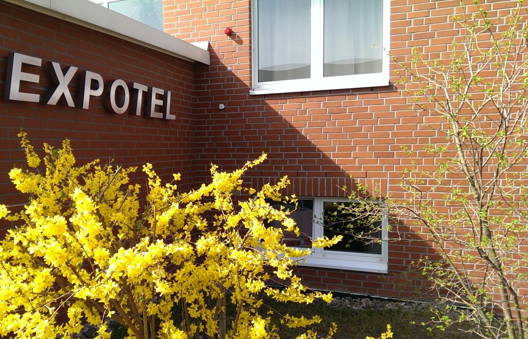 Hotel FRTG EXPOTEL in Laatzen – HOTEL DE