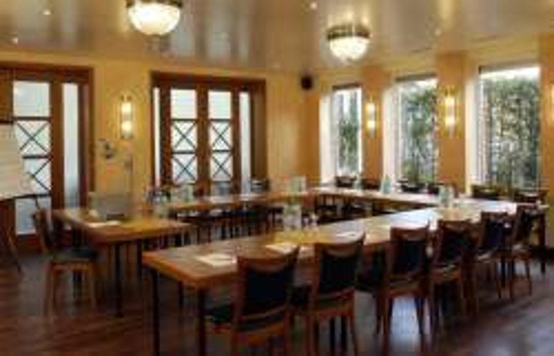 Hotel Amadeus In Isernhagen Hotel De