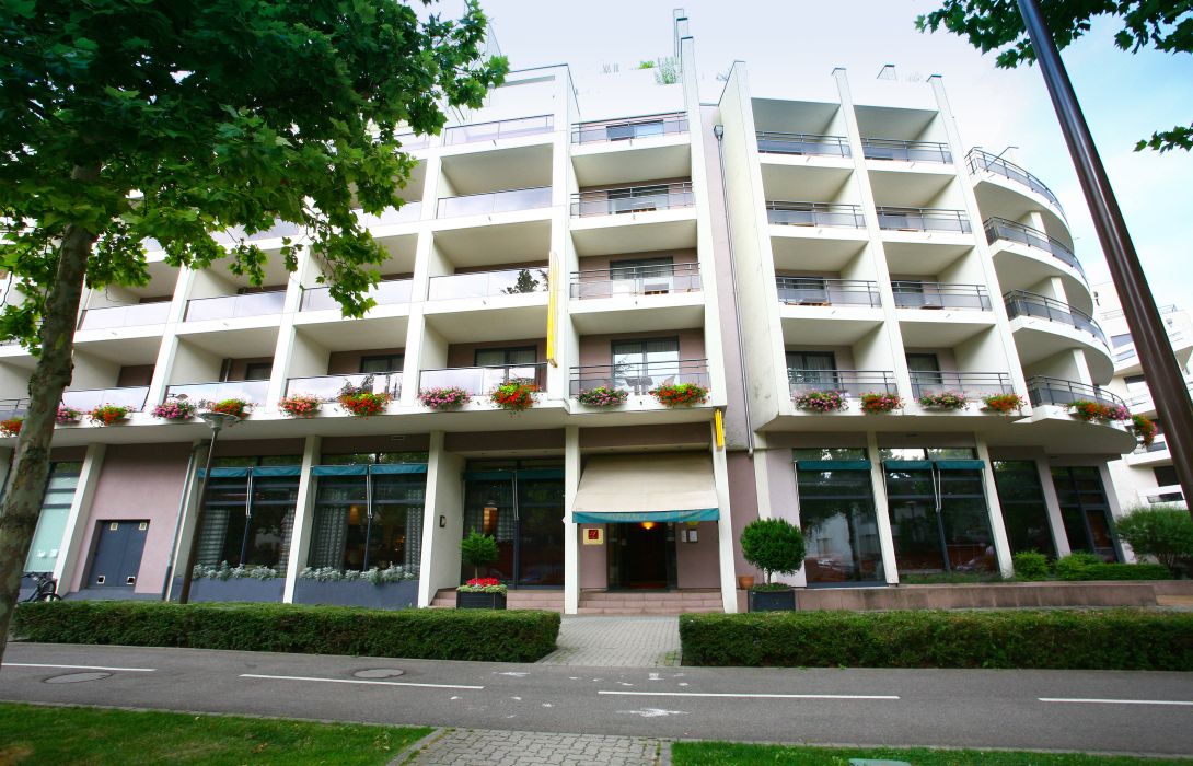 Hotel Le Jean-Sébastien Bach - Strasbourg – Great prices at HOTEL INFO