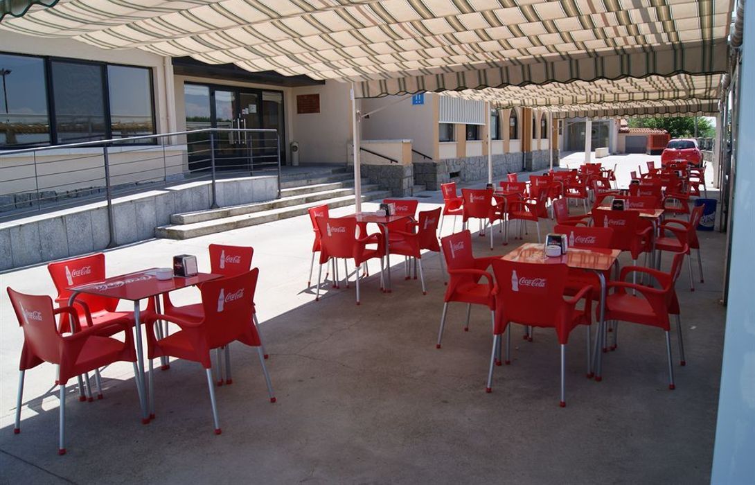 Hotel Alameda Alba De Tormes Great Prices At Hotel Info