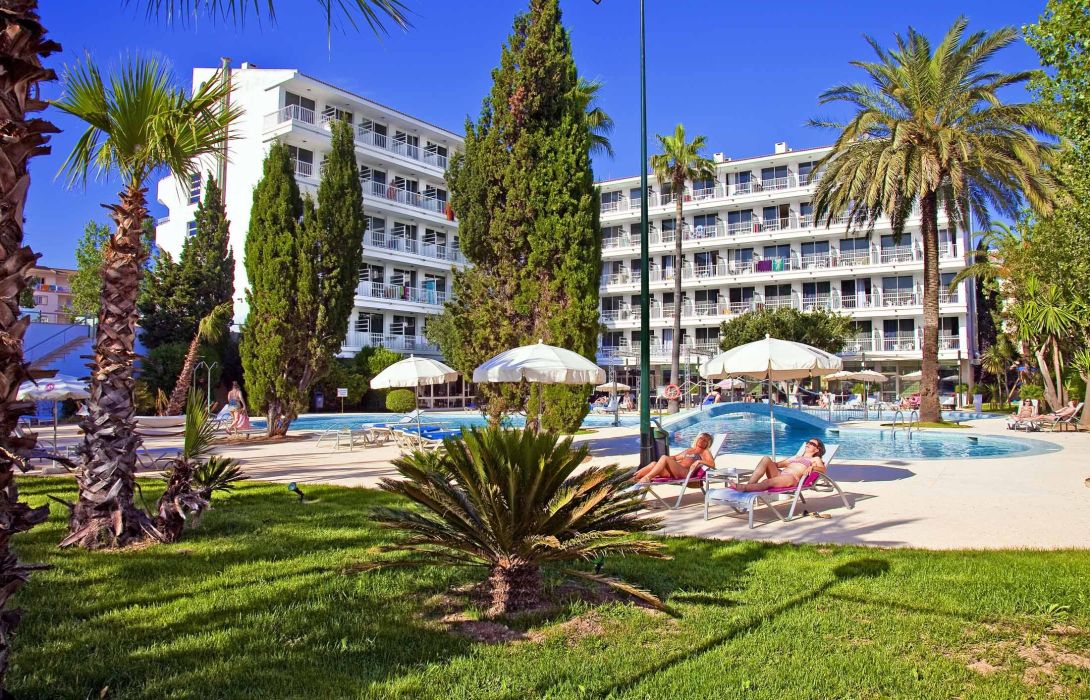 Hotel Js Sol De Alcudia In Alcudia Hotel De