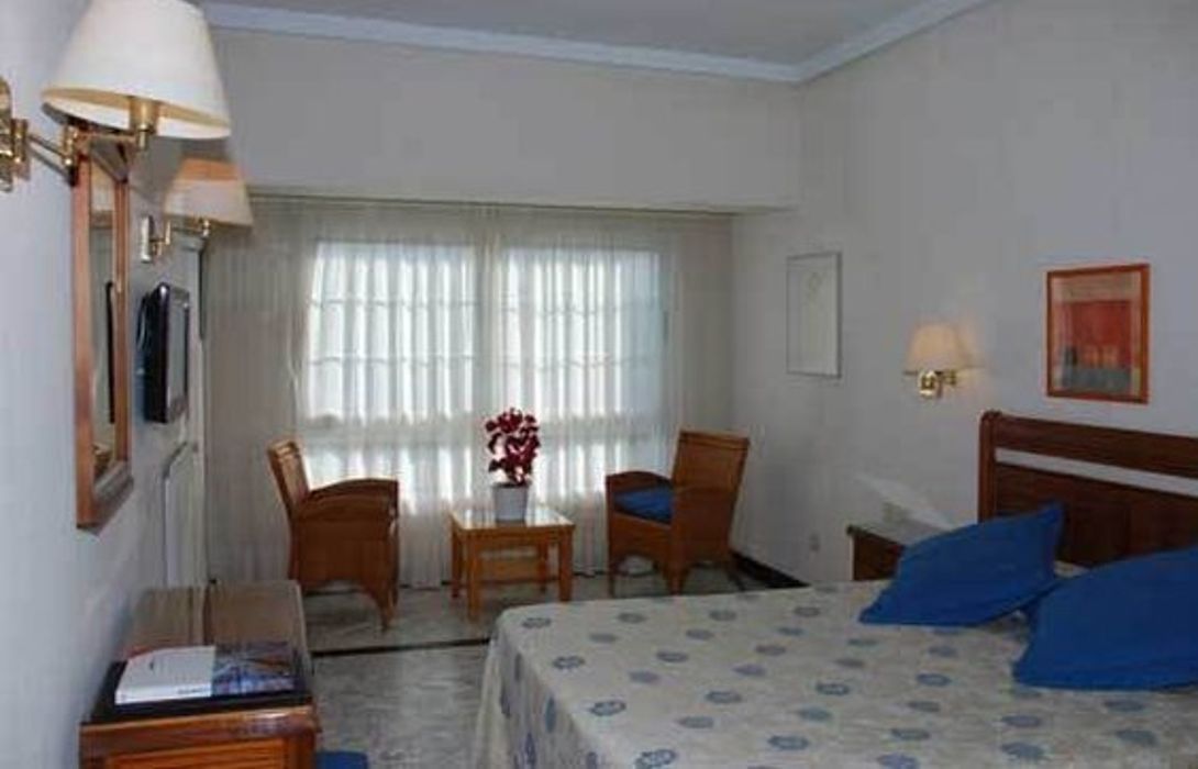 Hotel Avenida Donostia San Sebastian Great Prices At Hotel Info