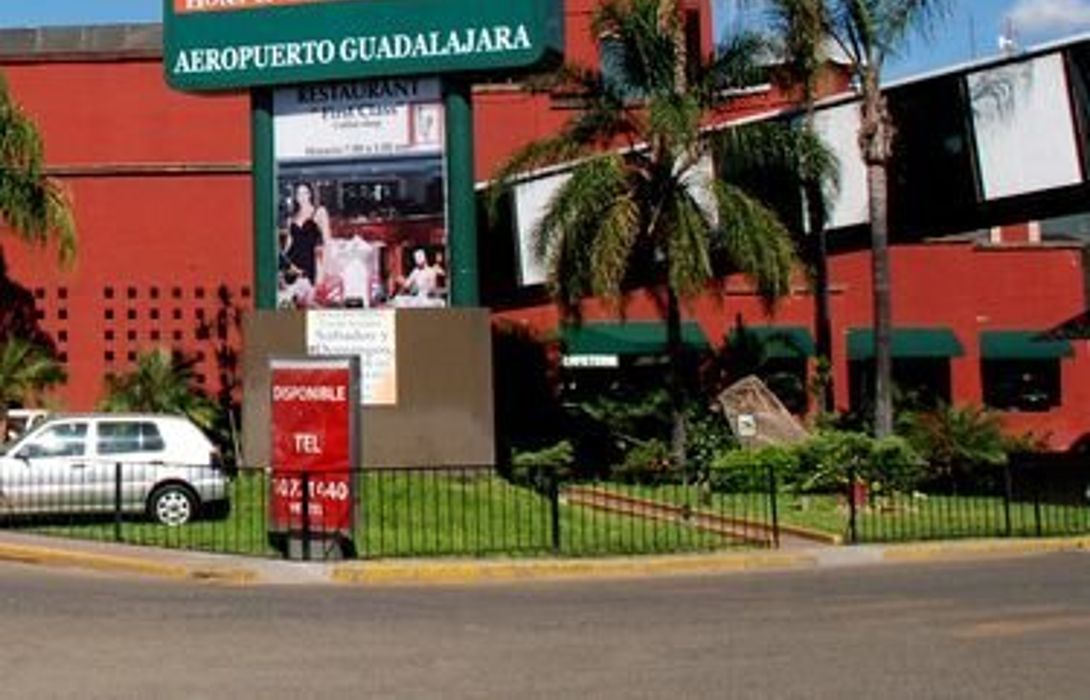 Hotel Casagrande Guadalajara Airport Aeropuerto Great Prices At Hotel Info