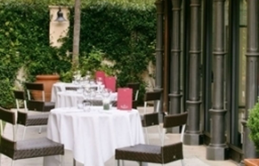 Luxe Rose Garden Hotel Rome Great Prices At Hotel Info