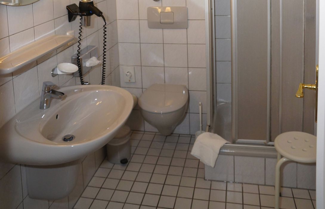 Hotel Deutsches Haus Blomberg Great Prices At Hotel Info