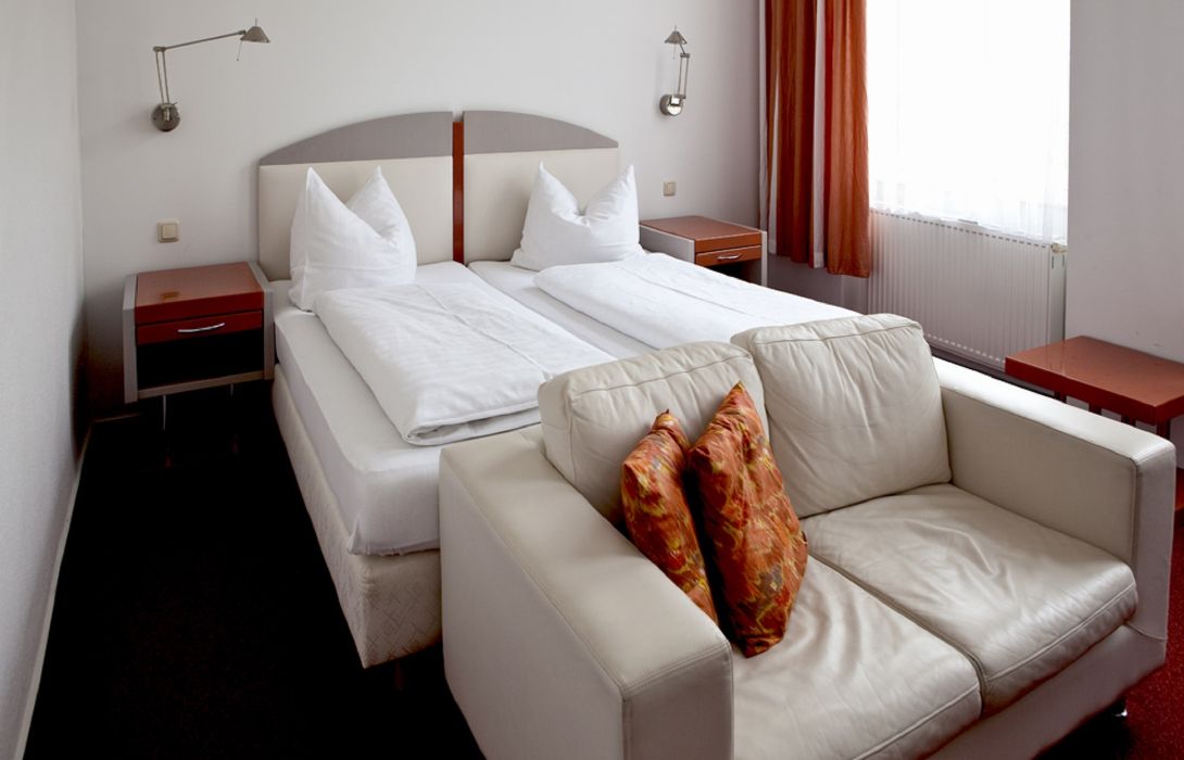 Hotel Adler Garni in Greifswald – HOTEL DE