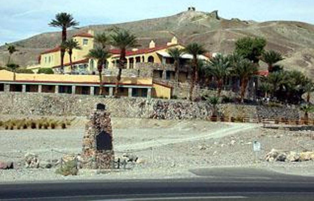 The Inn At Death Valley Inside The Park In Furnace Creek Hotel De